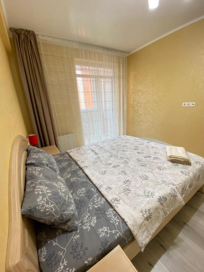 Two Bedroom Large Apartment In Кишинёв Экстерьер фото