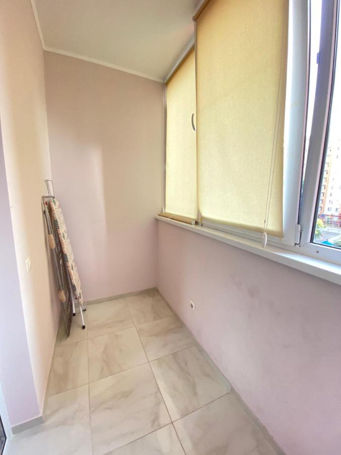 Two Bedroom Large Apartment In Кишинёв Экстерьер фото