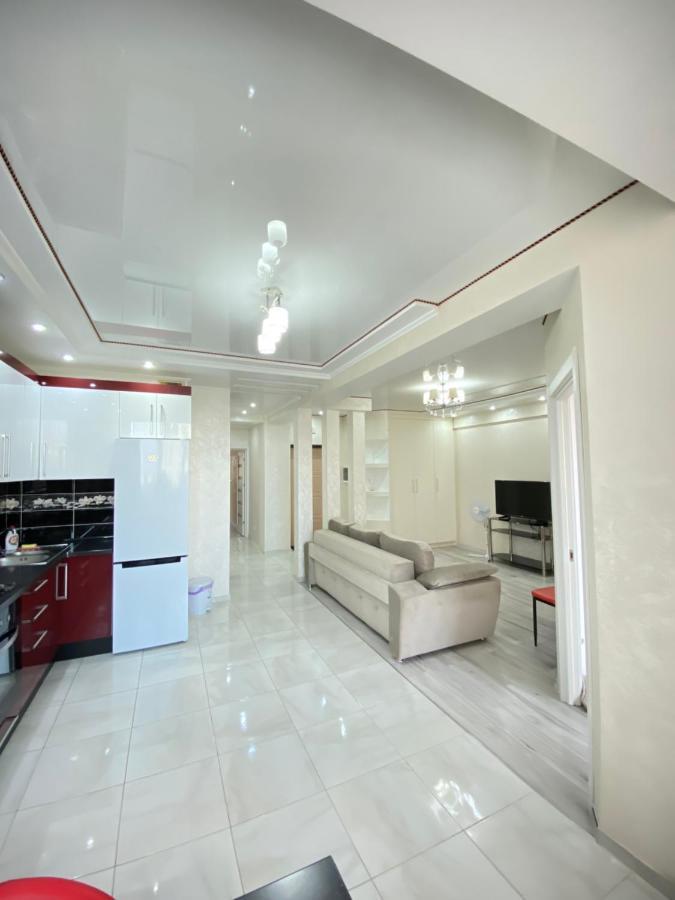 Two Bedroom Large Apartment In Кишинёв Экстерьер фото