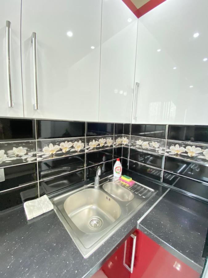 Two Bedroom Large Apartment In Кишинёв Экстерьер фото