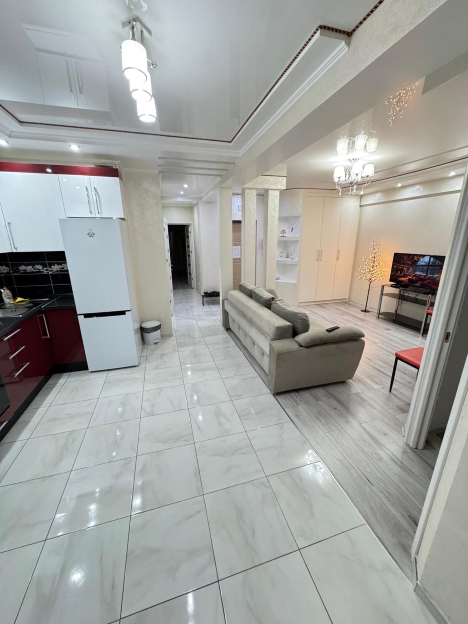 Two Bedroom Large Apartment In Кишинёв Экстерьер фото