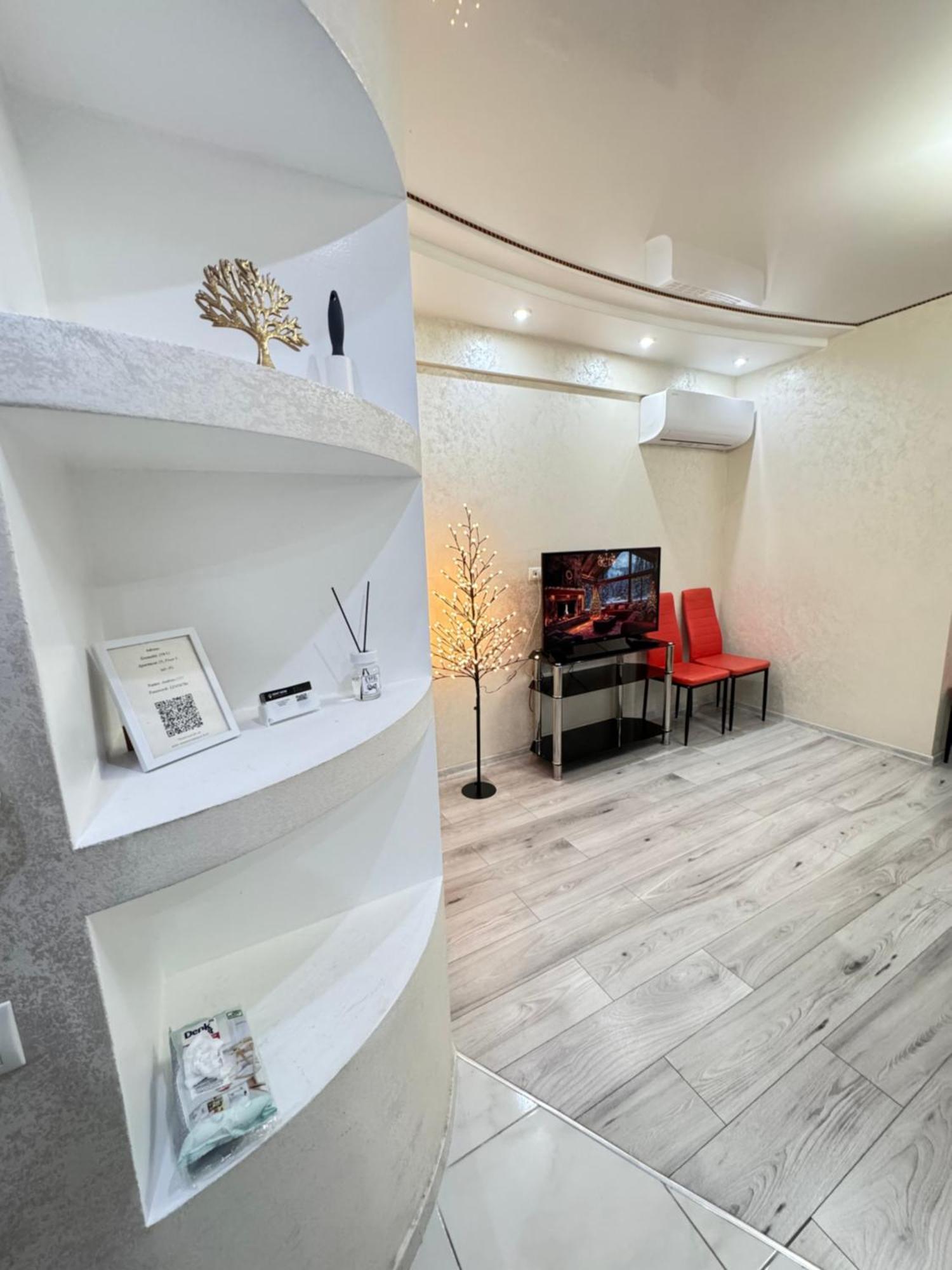 Two Bedroom Large Apartment In Кишинёв Экстерьер фото